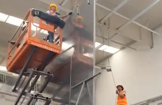 2020年9月30日，志遠凈化工程項目傳回的湖北某食品飲料包裝廠凈化車間凈化工程施工進度